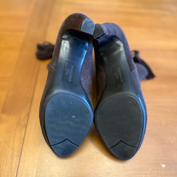 Elegant Anne Klein Ankle Boots "Caroline" 9M Brown Suede Tassel & Side Zip Chic - Picture 7 of 11